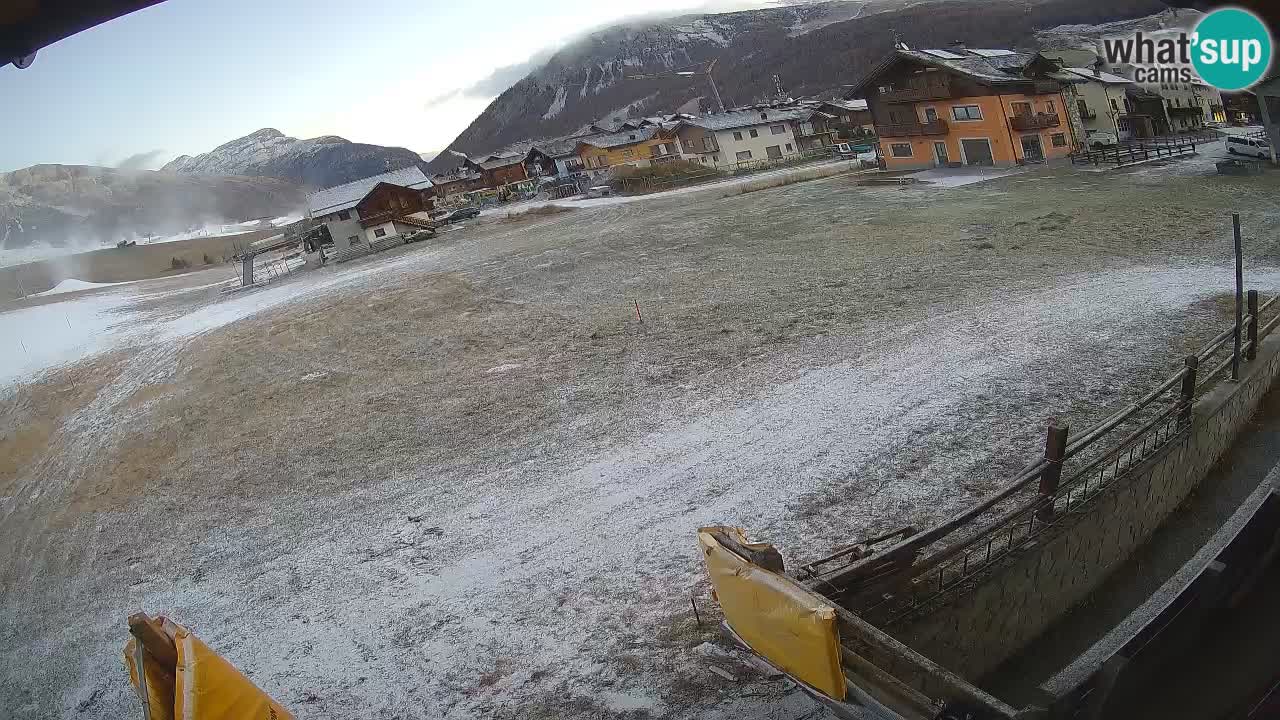 Livigno web kamera – pogled na Livigno Ski School area – LivignoGO