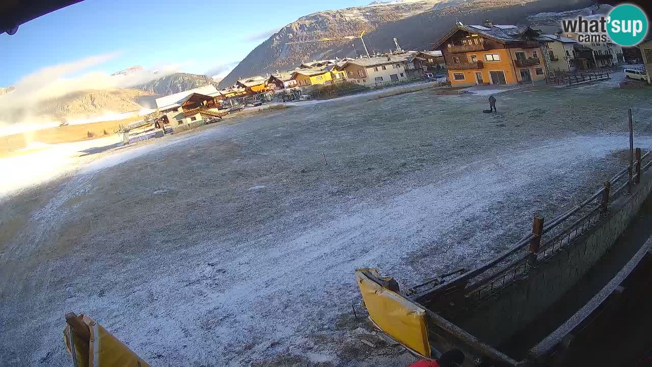 Livigno webcam – view on Livigno Ski School area – LivignoGO