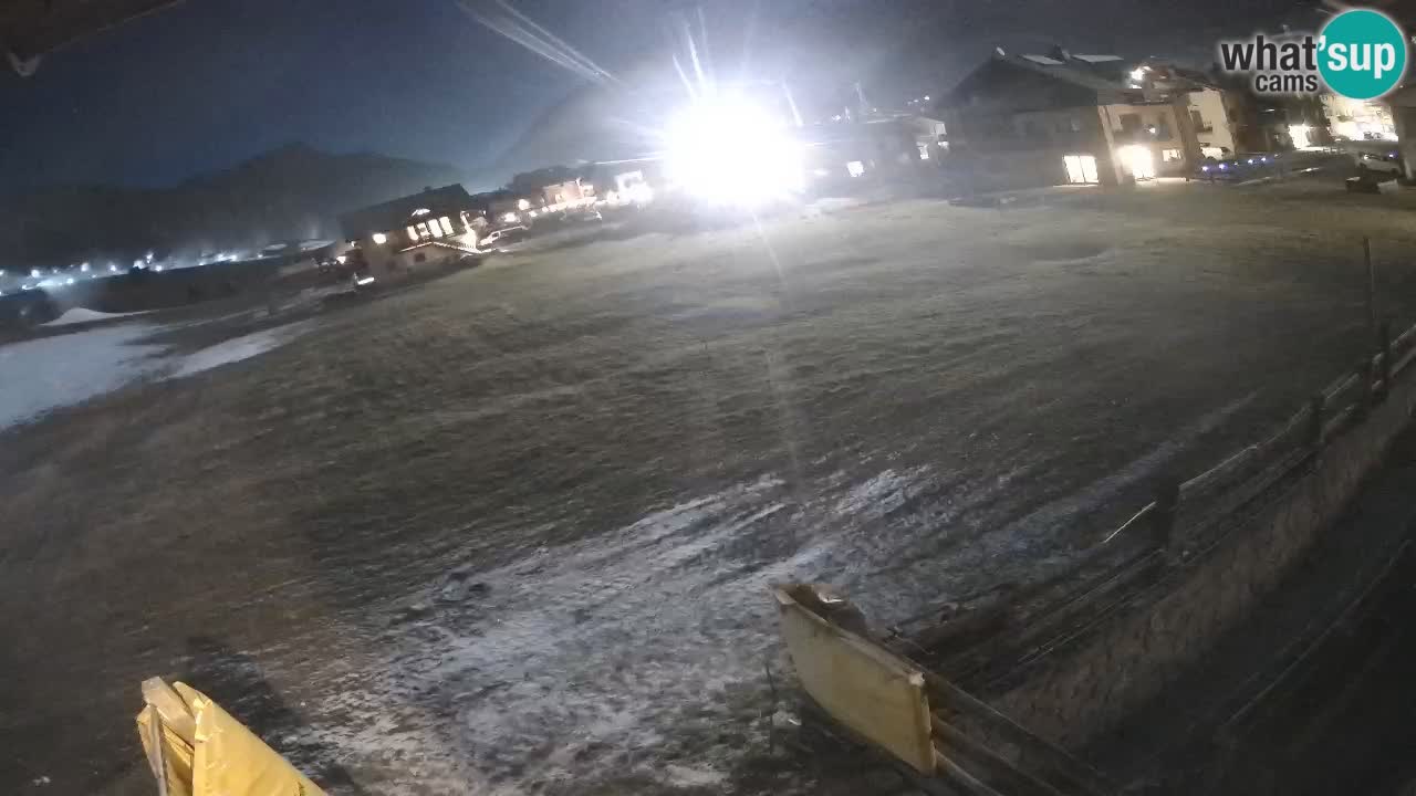 Livigno webcam – view on Livigno Ski School area – LivignoGO