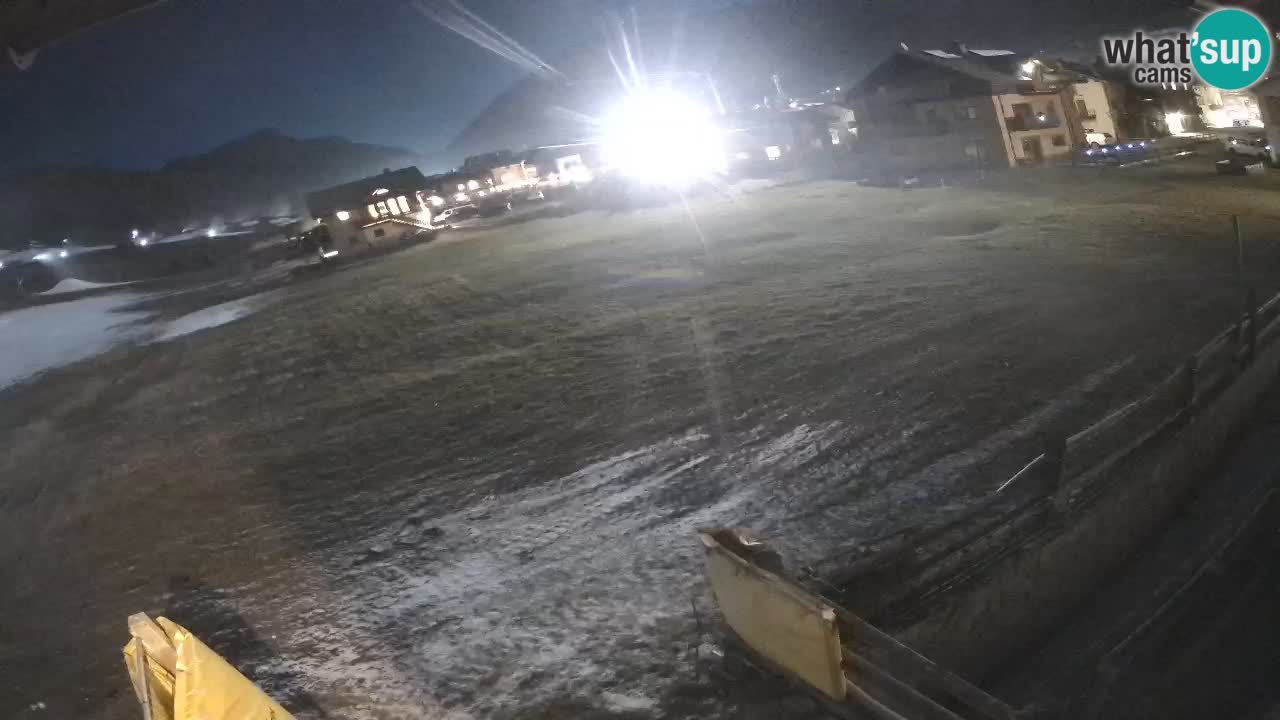 Livigno webcam – view on Livigno Ski School area – LivignoGO