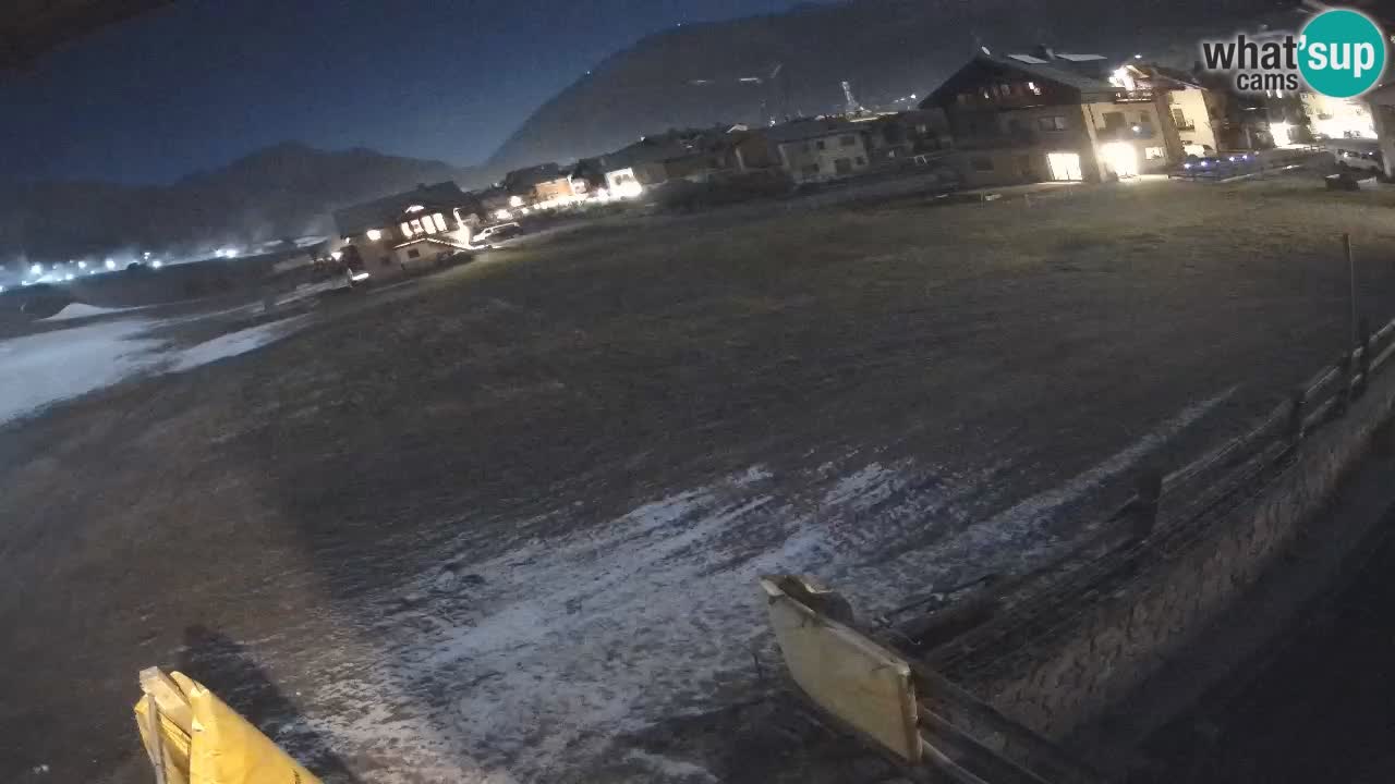 Livigno webcam – view on Livigno Ski School area – LivignoGO