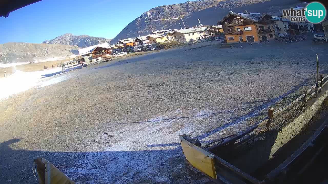 Livigno webcam – view on Livigno Ski School area – LivignoGO