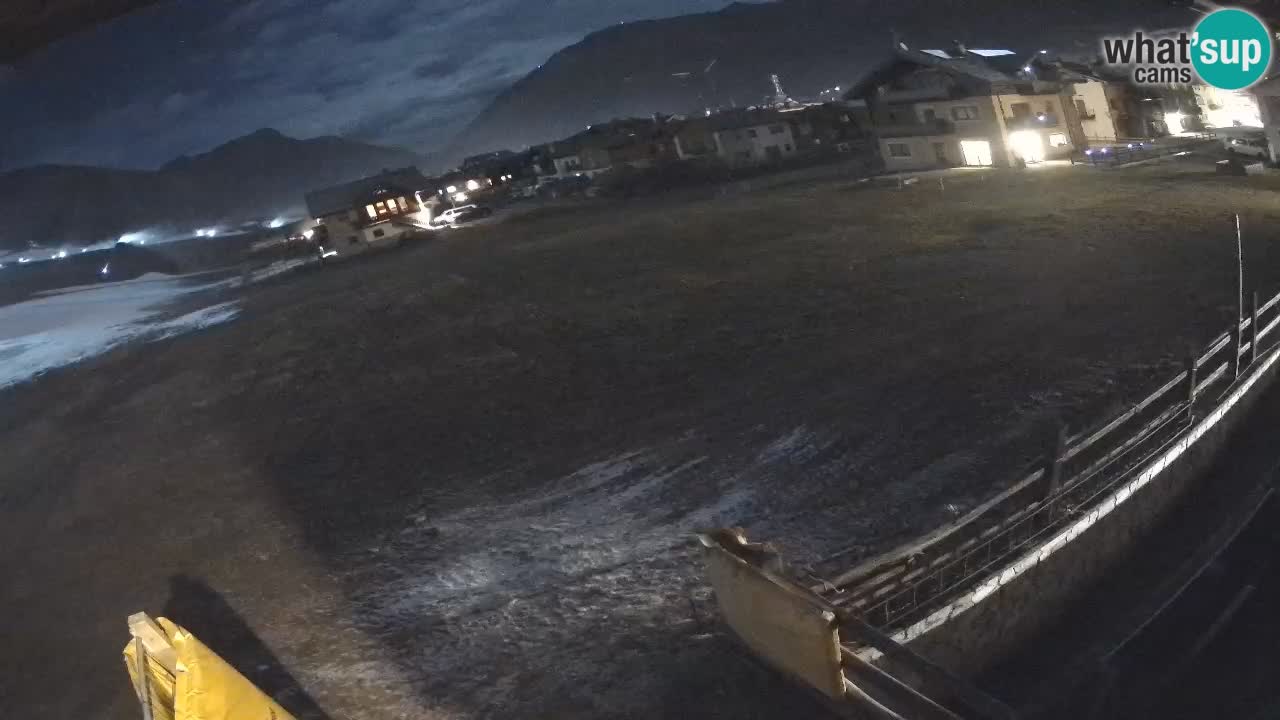 Livigno webcam – view on Livigno Ski School area – LivignoGO