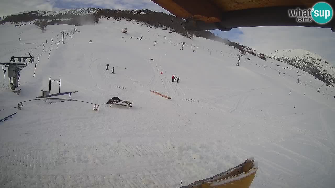 Livigno webcam – view on Livigno Ski School area – LivignoGO