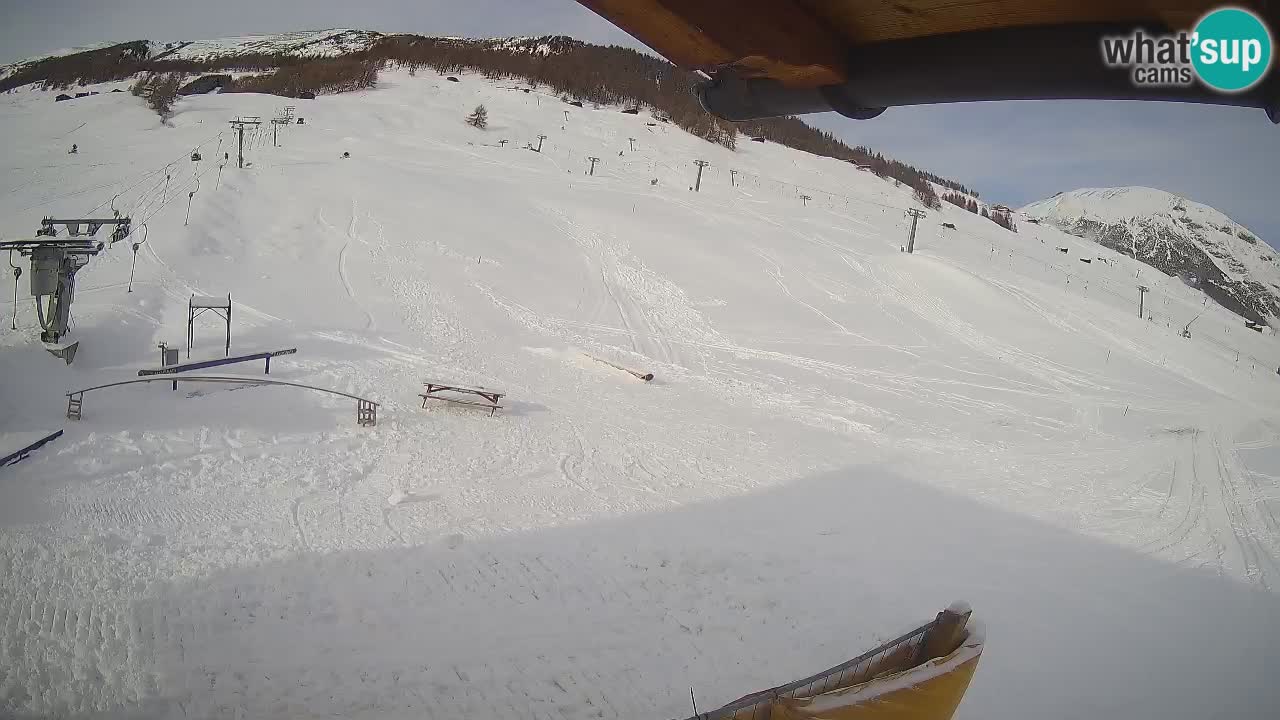 Livigno webcam – view on Livigno Ski School area – LivignoGO