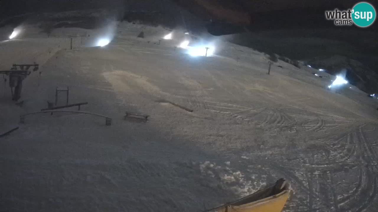 Livigno webcam – view on Livigno Ski School area – LivignoGO