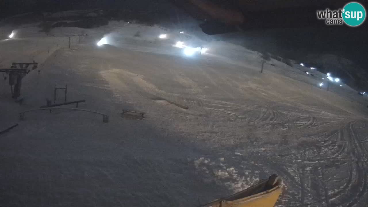 Livigno webcam – view on Livigno Ski School area – LivignoGO