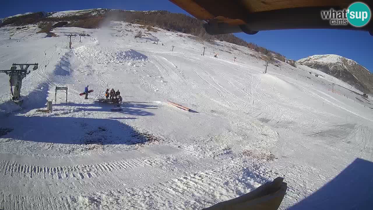 Livigno webcam – view on Livigno Ski School area – LivignoGO