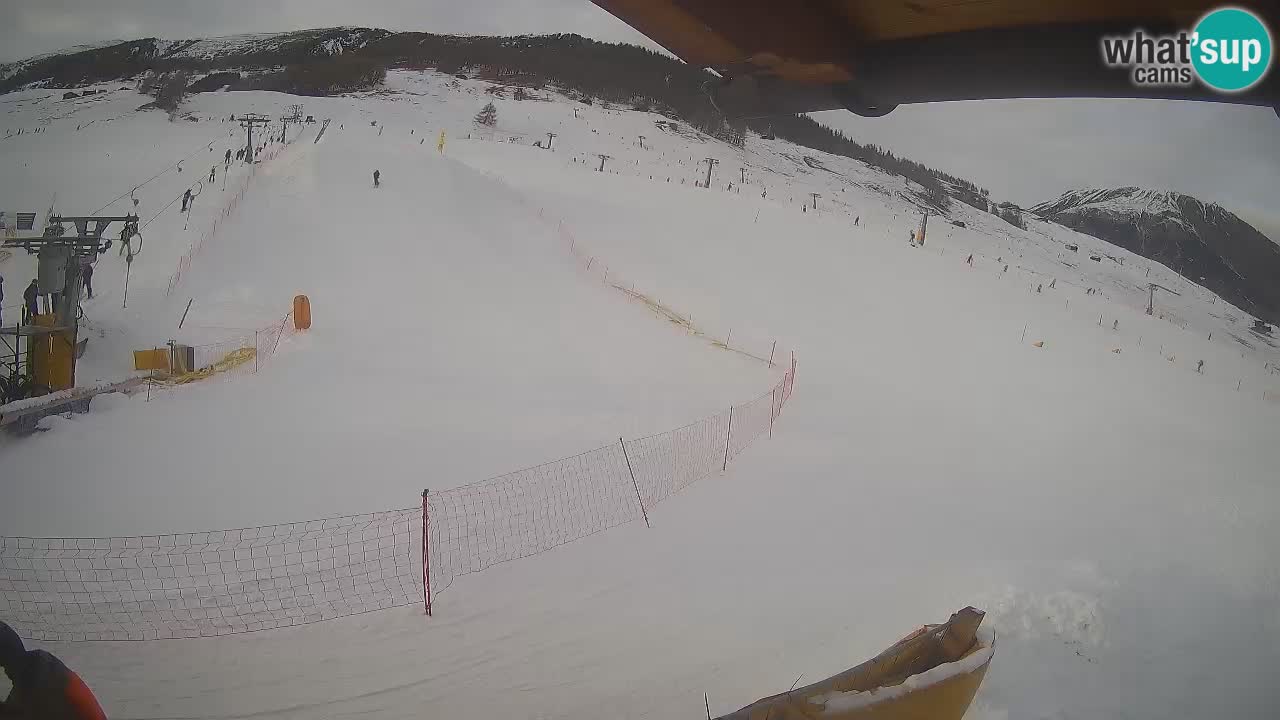 Livigno webcam – view on Livigno Ski School area – LivignoGO