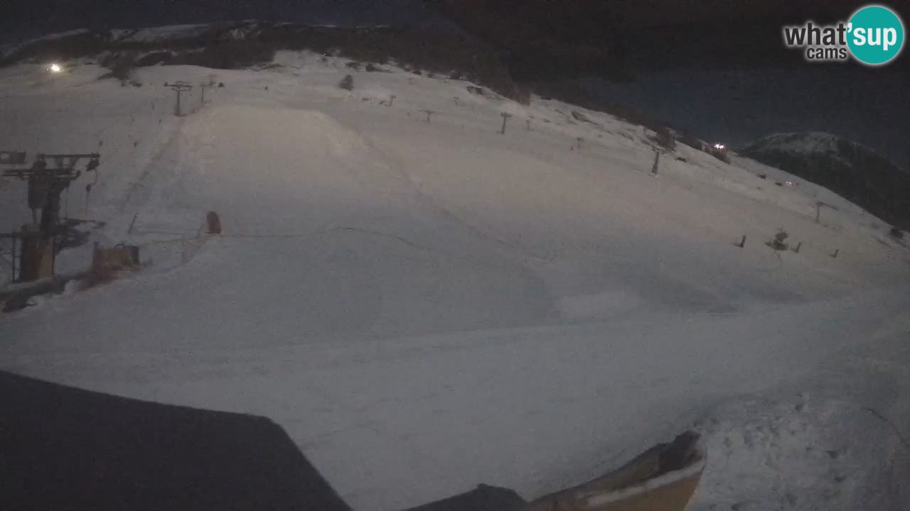 Livigno webcam – view on Livigno Ski School area – LivignoGO