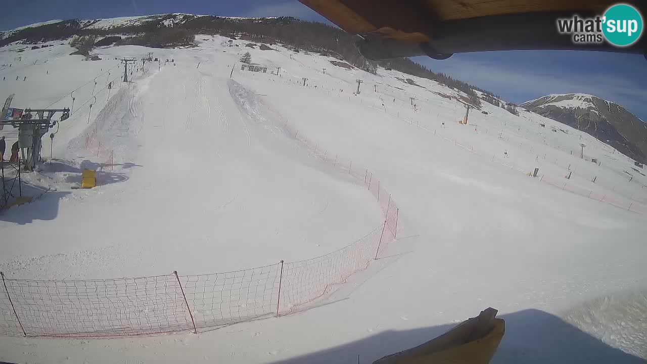 Livigno webcam – view on Livigno Ski School area – LivignoGO