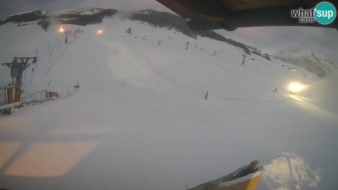 Livigno webcam – view on Livigno Ski School area – LivignoGO