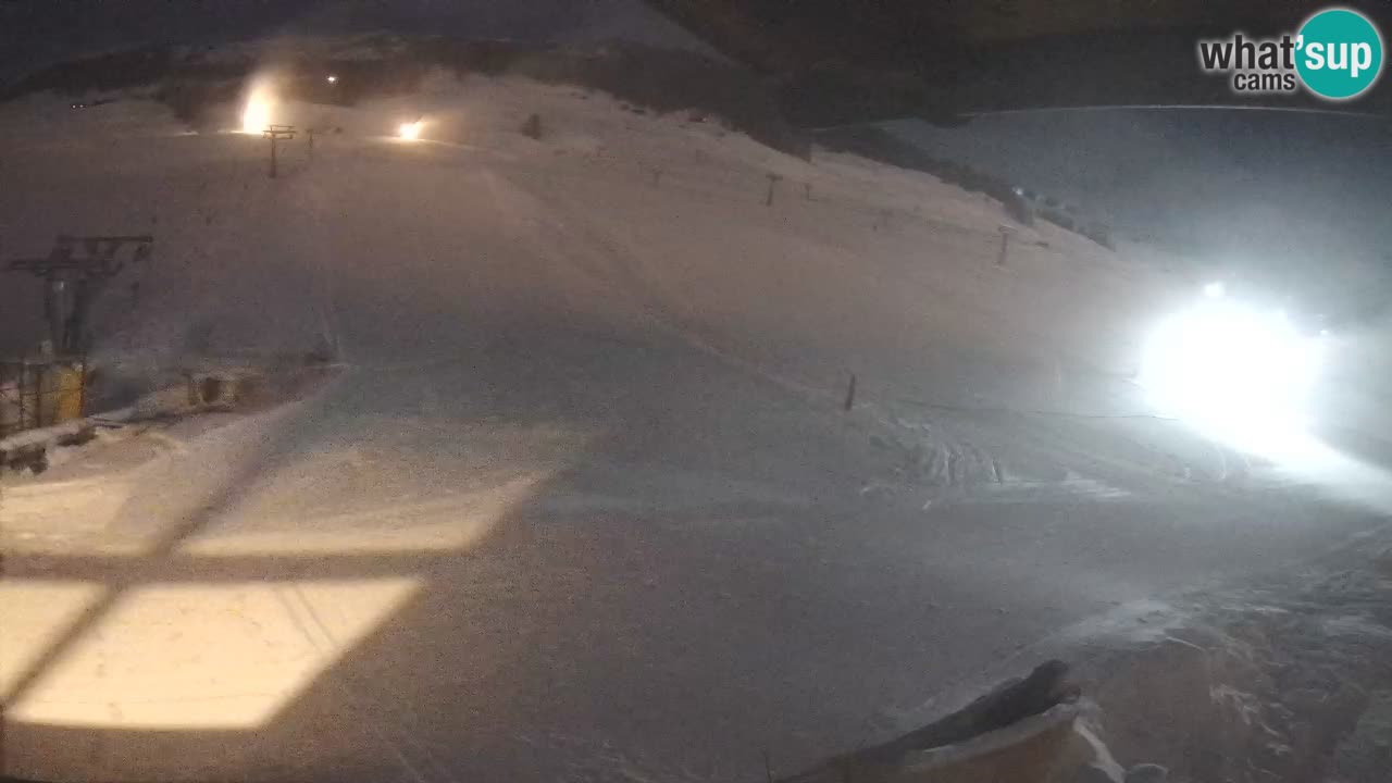 Livigno live webcam – view on Livigno Ski School area – LivignoGO