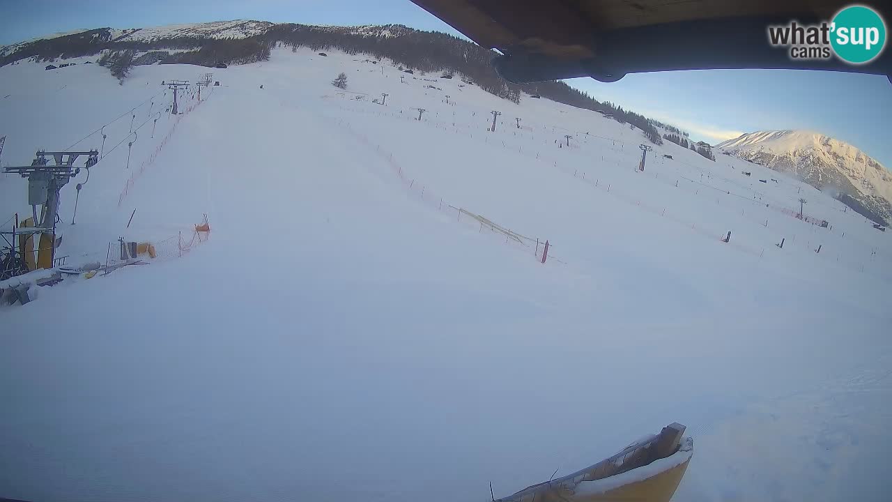 Livigno live webcam – view on Livigno Ski School area – LivignoGO