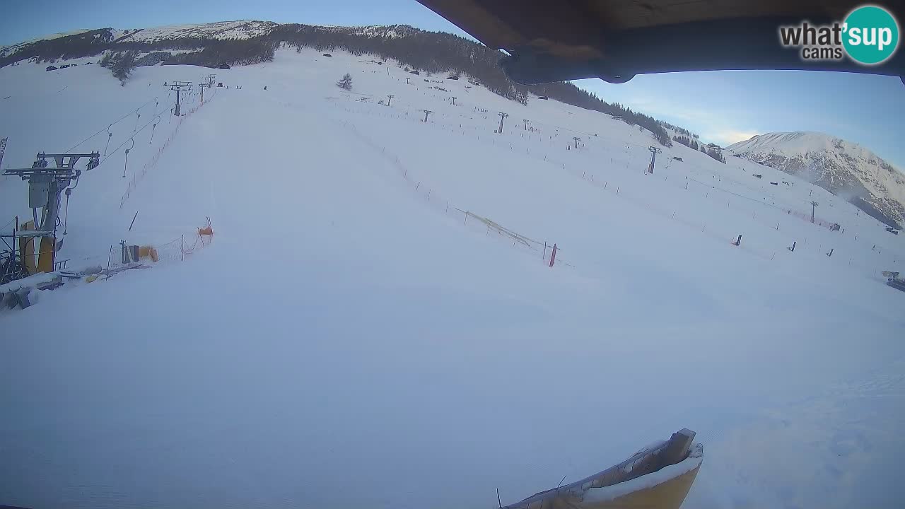 Livigno webcam – view on Livigno Ski School area – LivignoGO