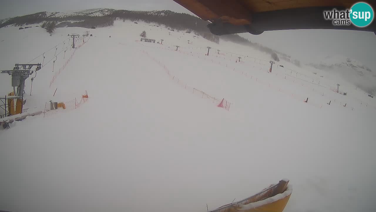 Livigno live webcam – view on Livigno Ski School area – LivignoGO