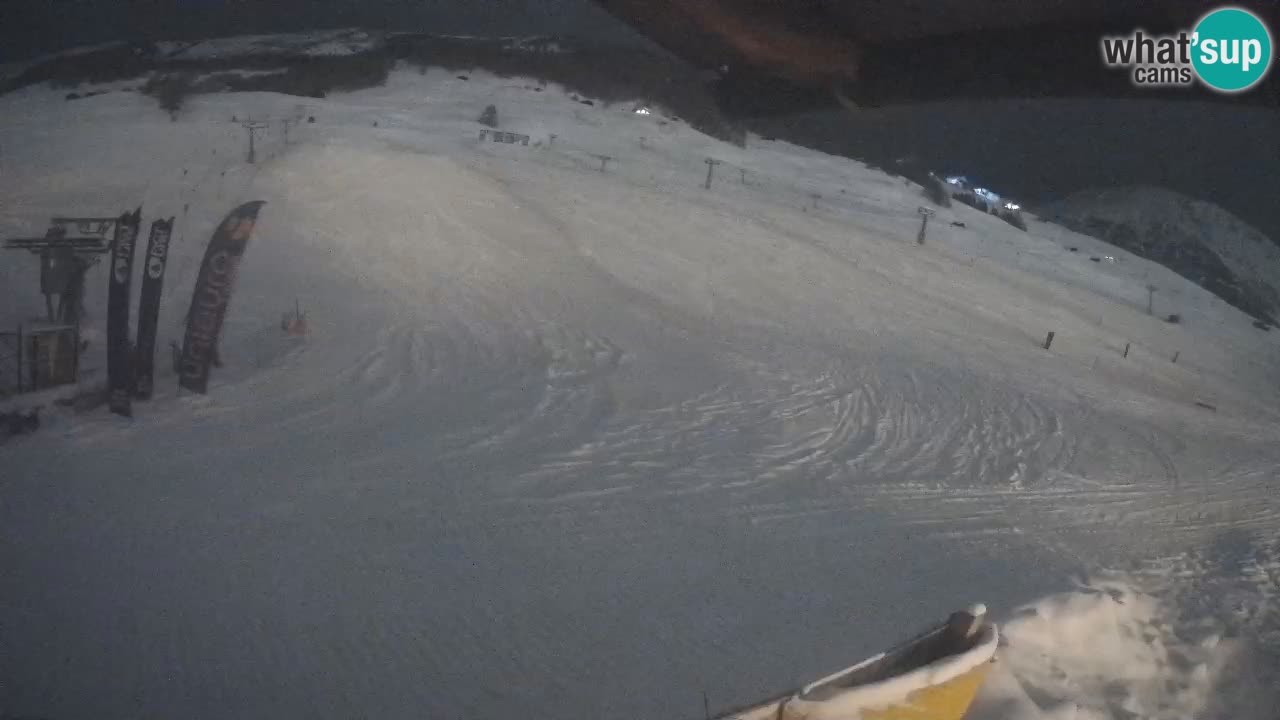 Livigno webcam – view on Livigno Ski School area – LivignoGO