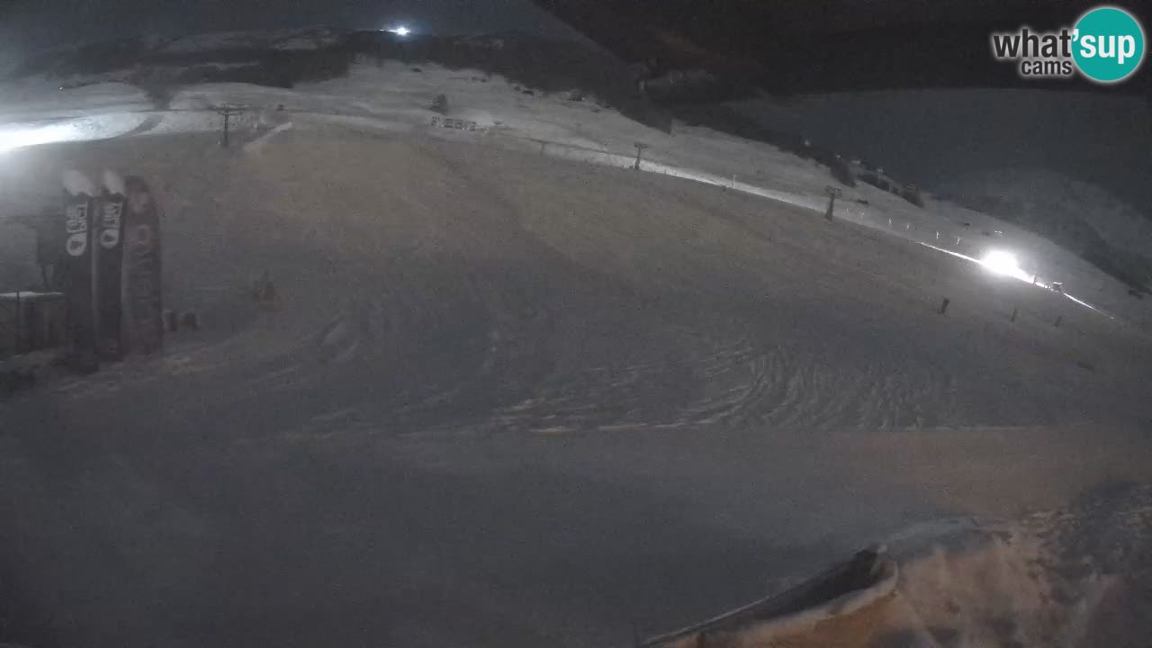 Livigno webcam – view on Livigno Ski School area – LivignoGO