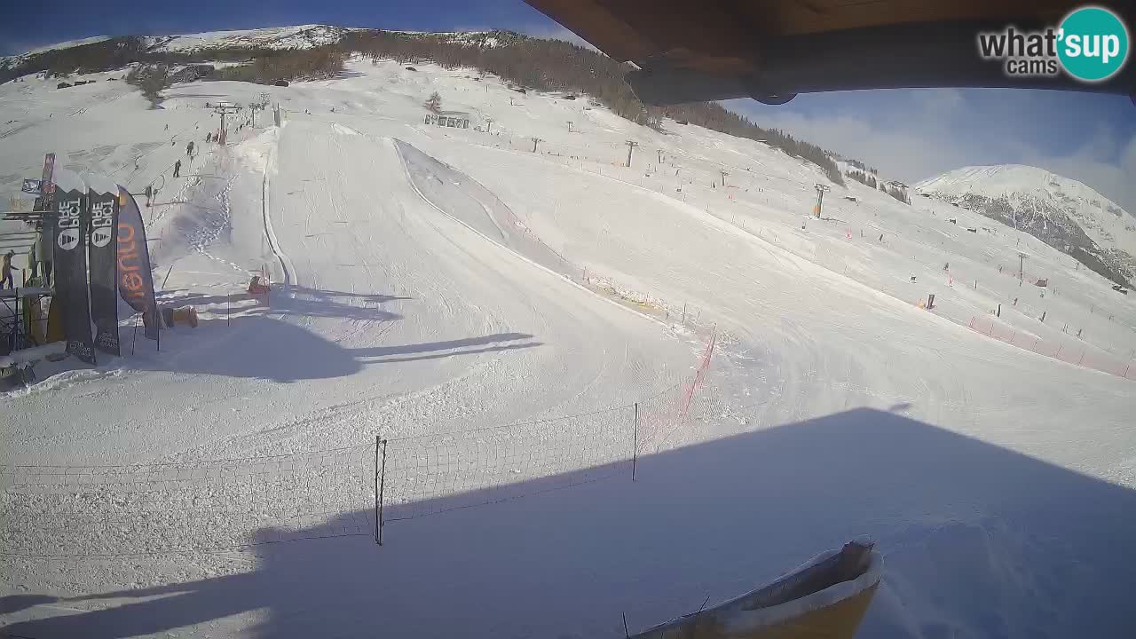 Livigno webcam – view on Livigno Ski School area – LivignoGO