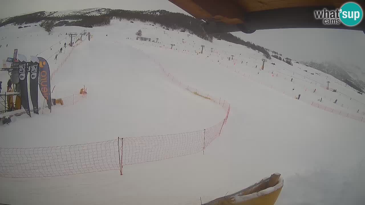 Livigno webcam – view on Livigno Ski School area – LivignoGO