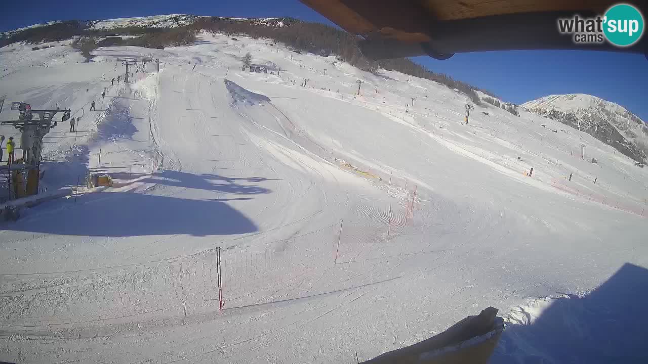 Livigno webcam – view on Livigno Ski School area – LivignoGO