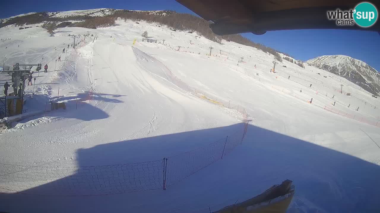 Livigno live webcam – view on Livigno Ski School area – LivignoGO