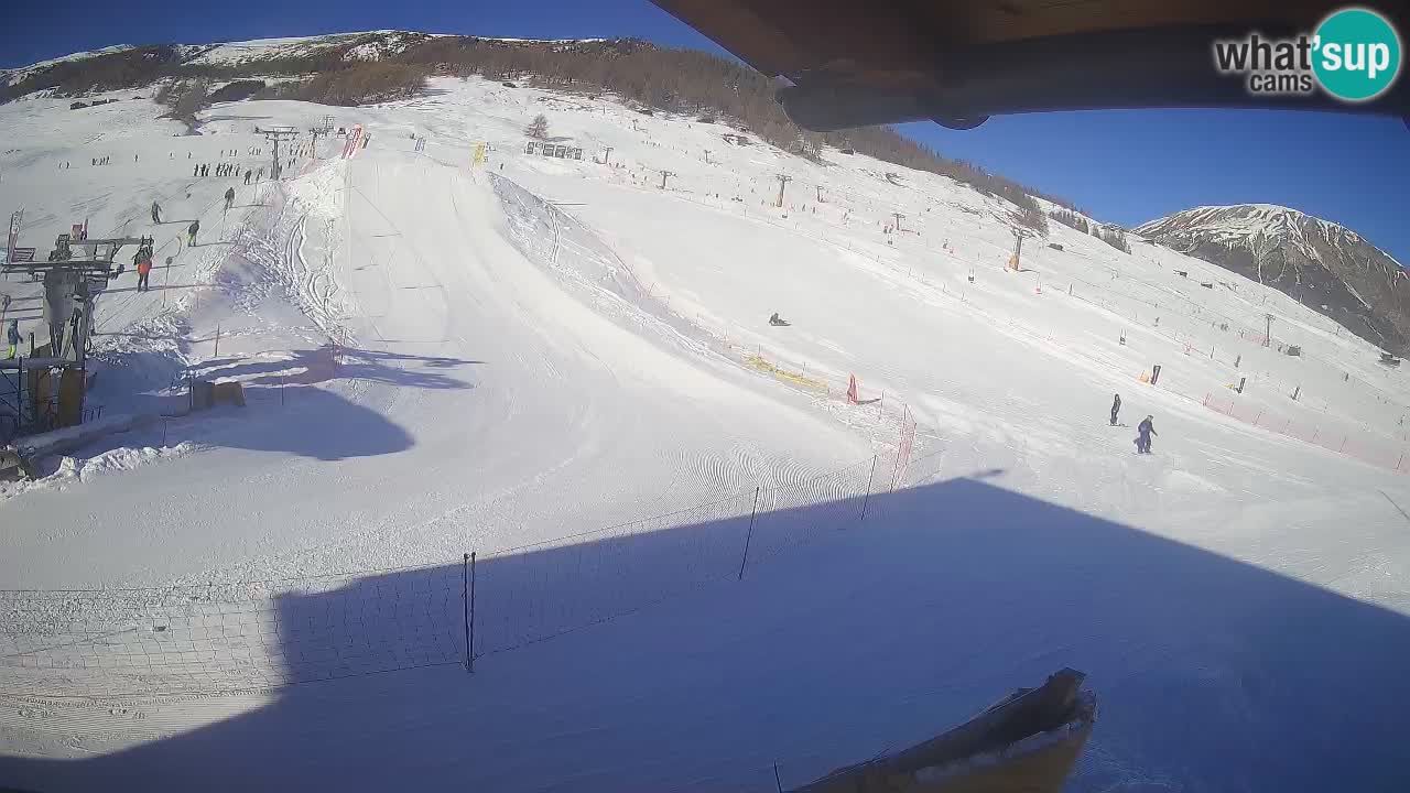 Livigno webcam – view on Livigno Ski School area – LivignoGO