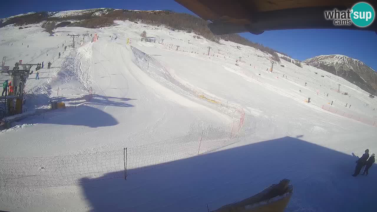 Livigno webcam – view on Livigno Ski School area – LivignoGO