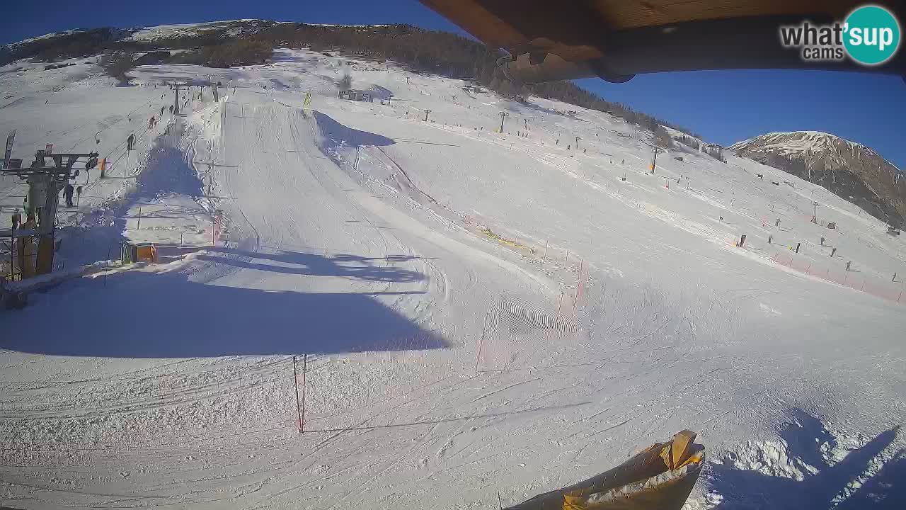 Livigno live webcam – view on Livigno Ski School area – LivignoGO