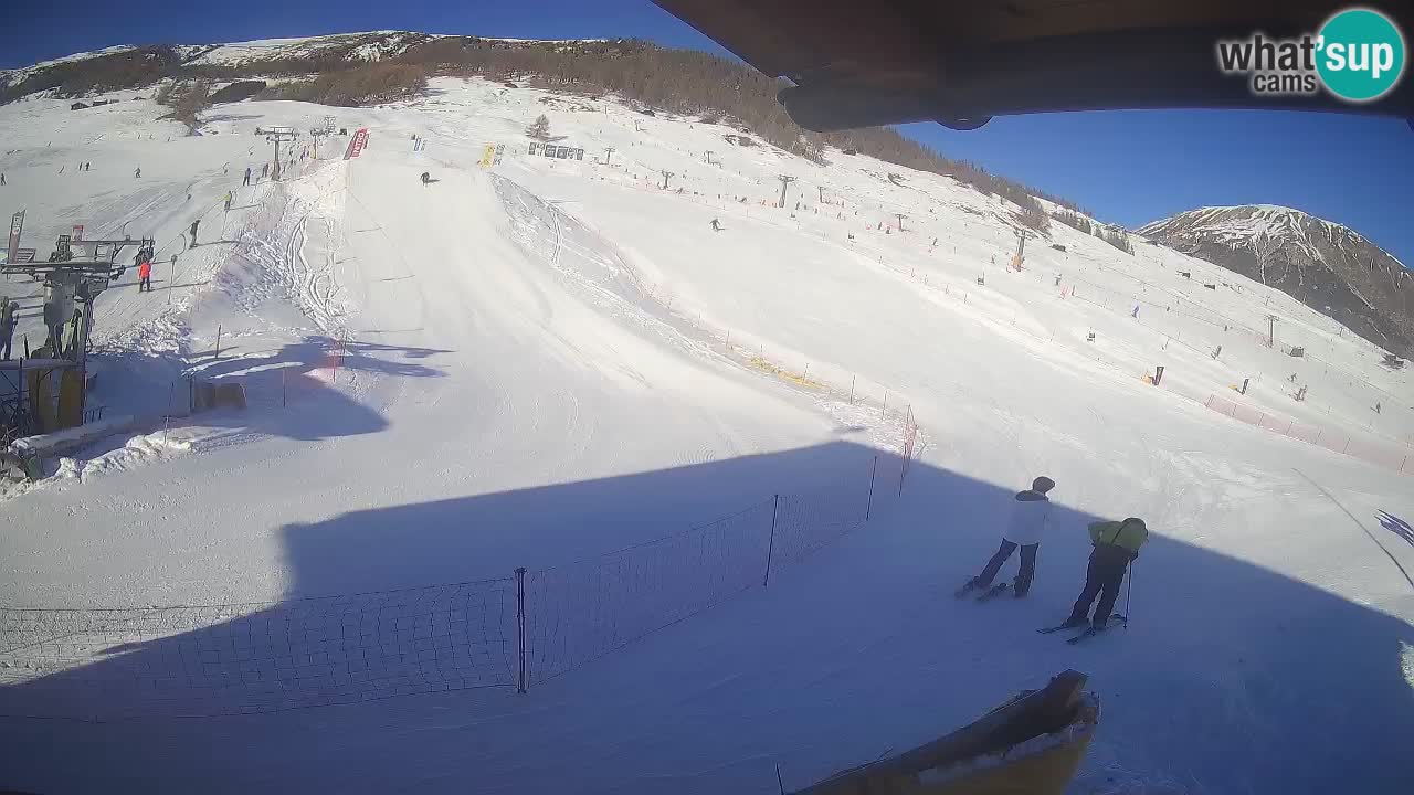 Livigno webcam – view on Livigno Ski School area – LivignoGO