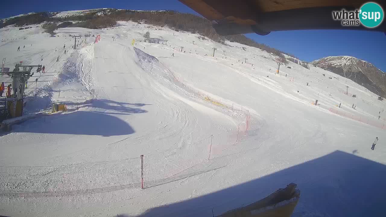 Livigno webcam – view on Livigno Ski School area – LivignoGO