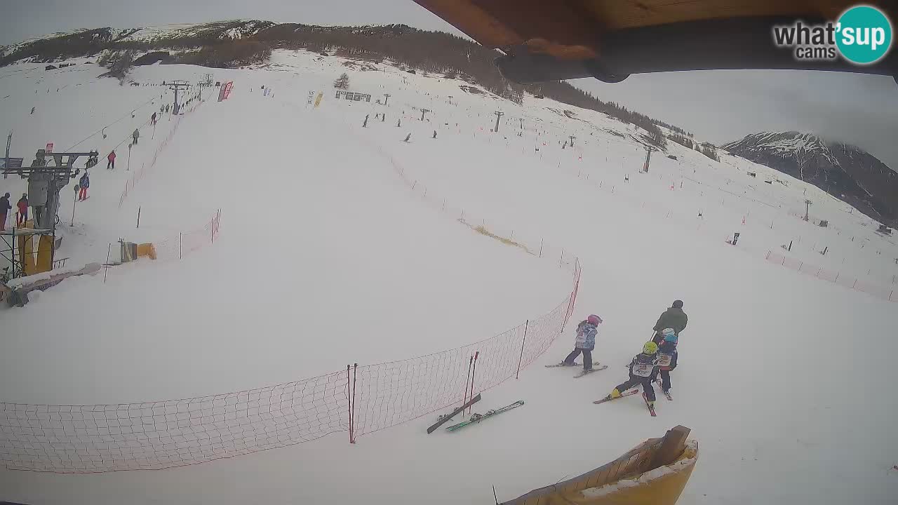 Livigno webcam – view on Livigno Ski School area – LivignoGO