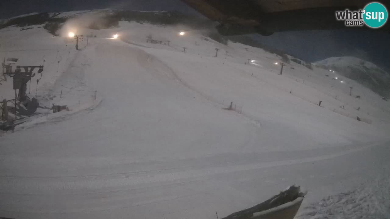 Livigno live webcam – view on Livigno Ski School area – LivignoGO