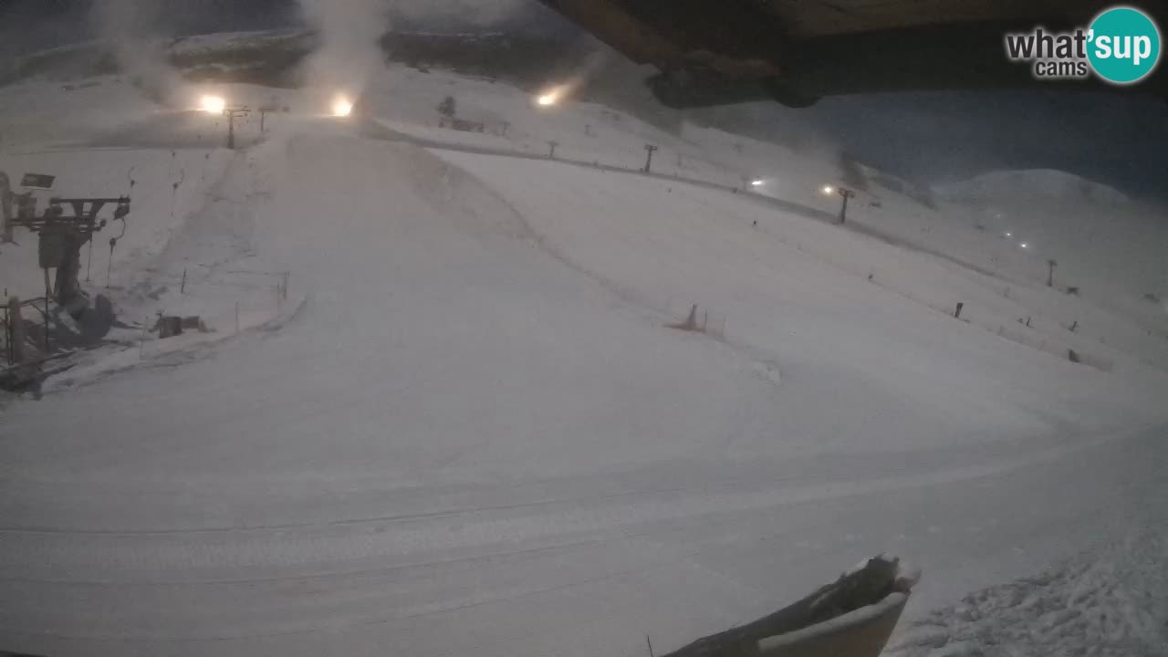 Livigno live webcam – view on Livigno Ski School area – LivignoGO