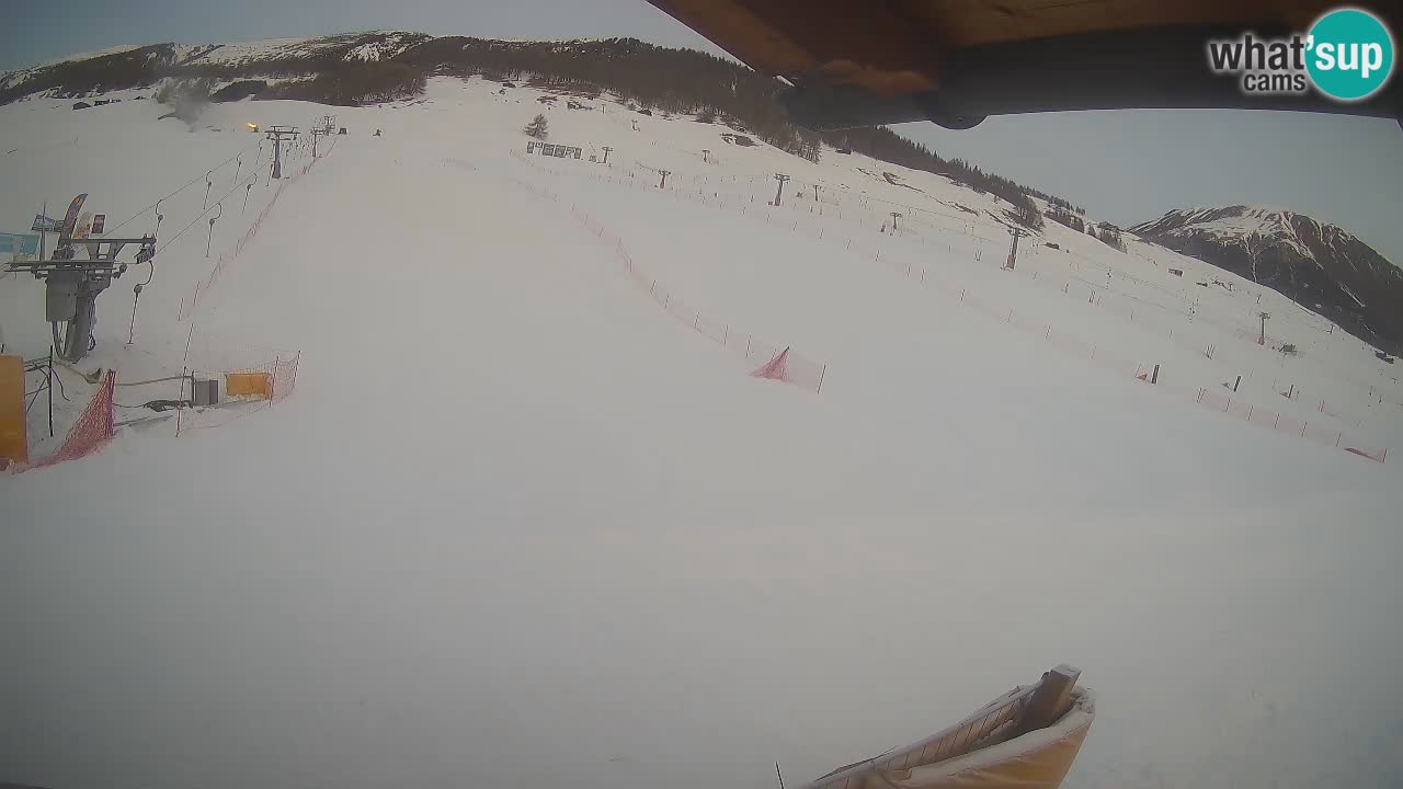 Livigno webcam – view on Livigno Ski School area – LivignoGO