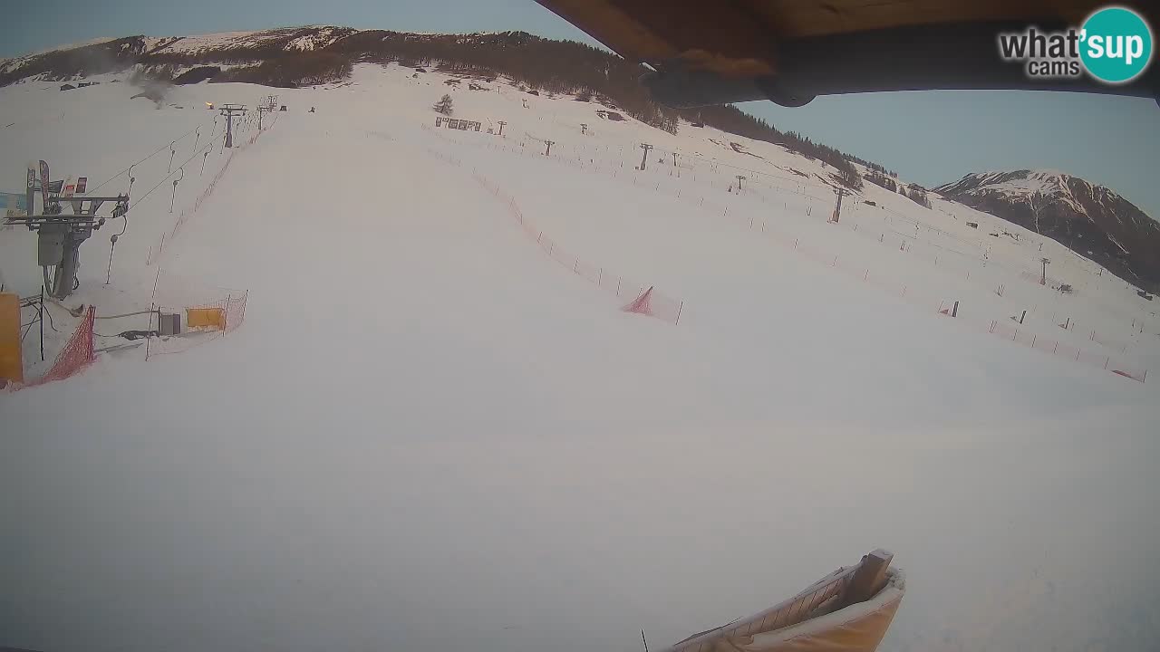 Livigno webcam – view on Livigno Ski School area – LivignoGO