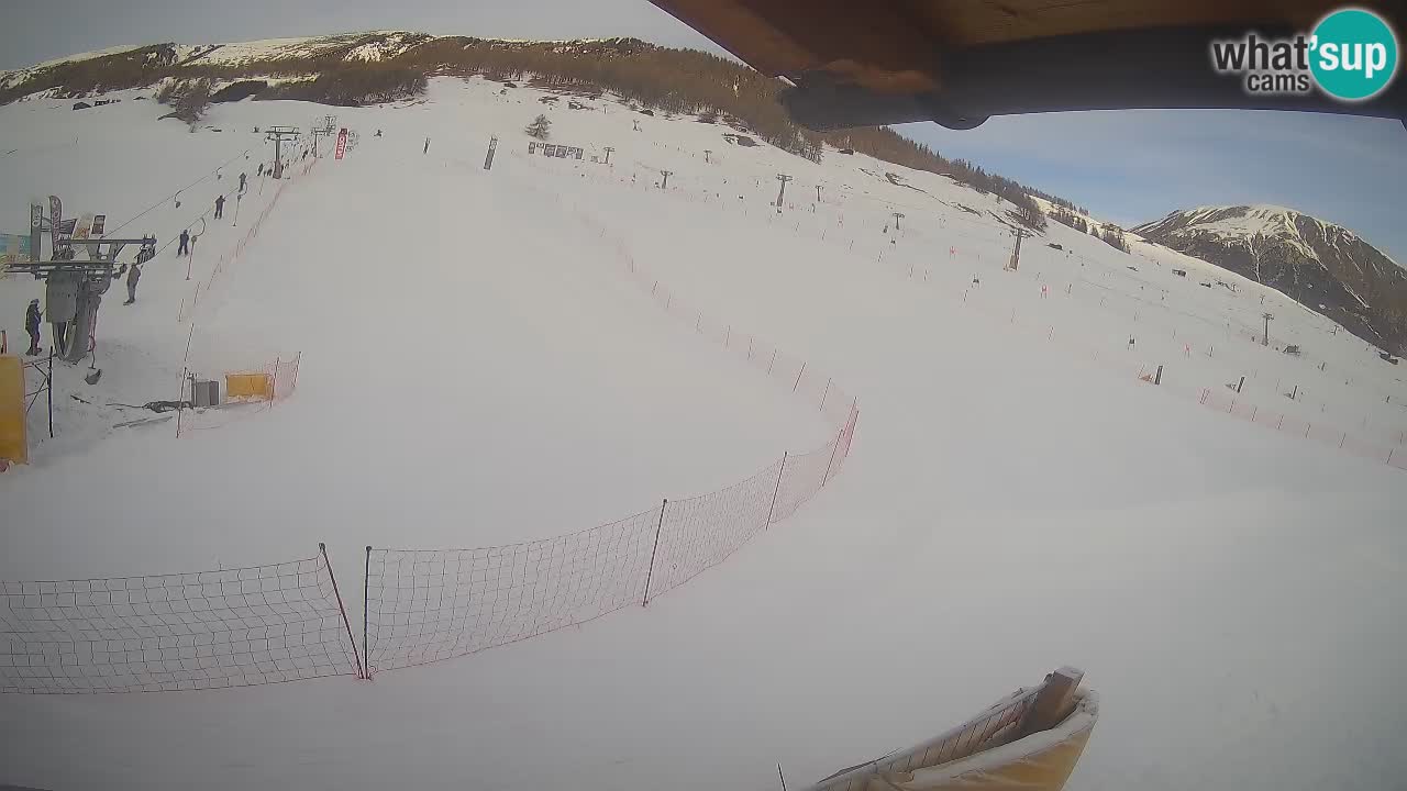 Livigno webcam – view on Livigno Ski School area – LivignoGO