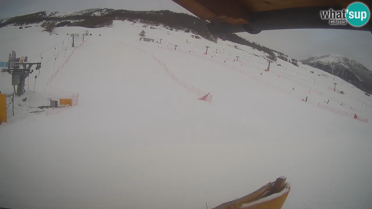 Livigno webcam – view on Livigno Ski School area – LivignoGO