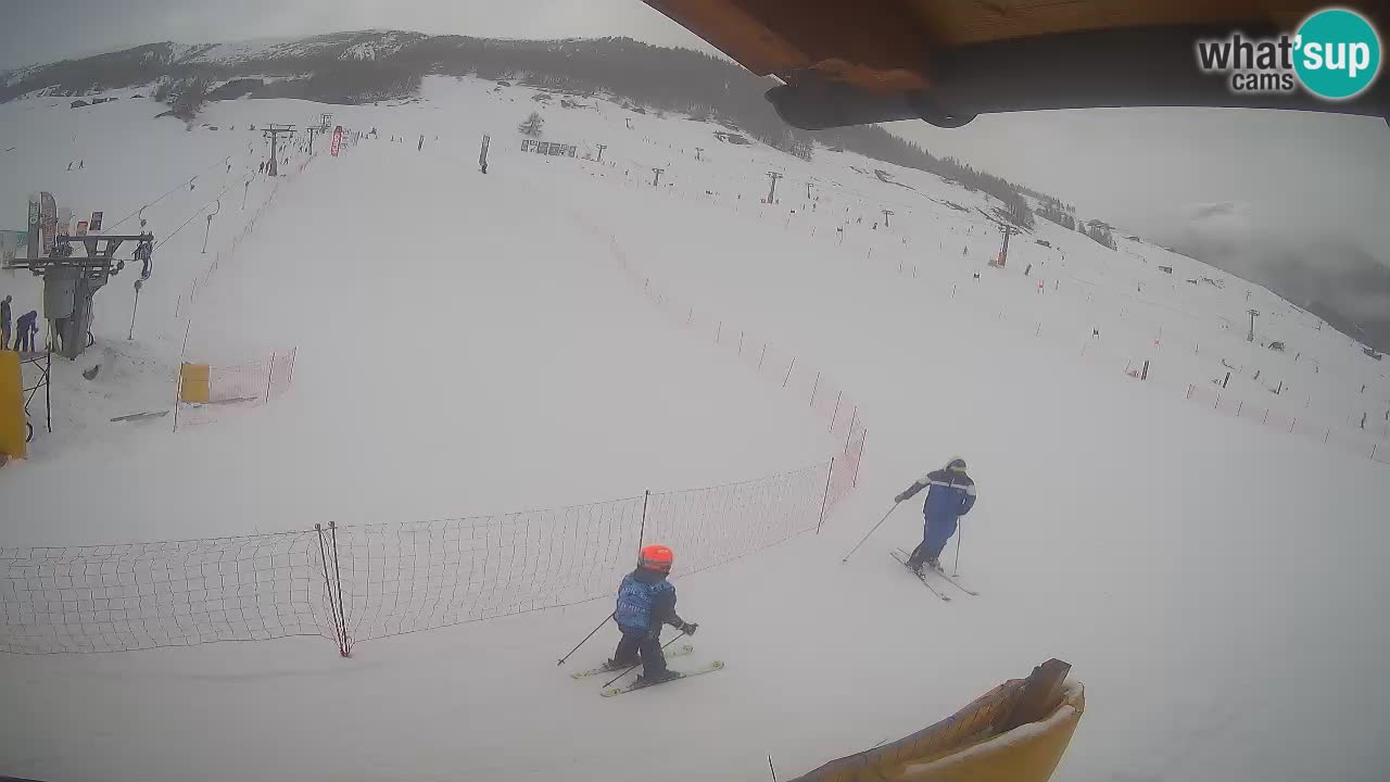 Livigno live webcam – view on Livigno Ski School area – LivignoGO