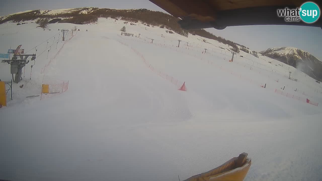 Livigno webcam – view on Livigno Ski School area – LivignoGO