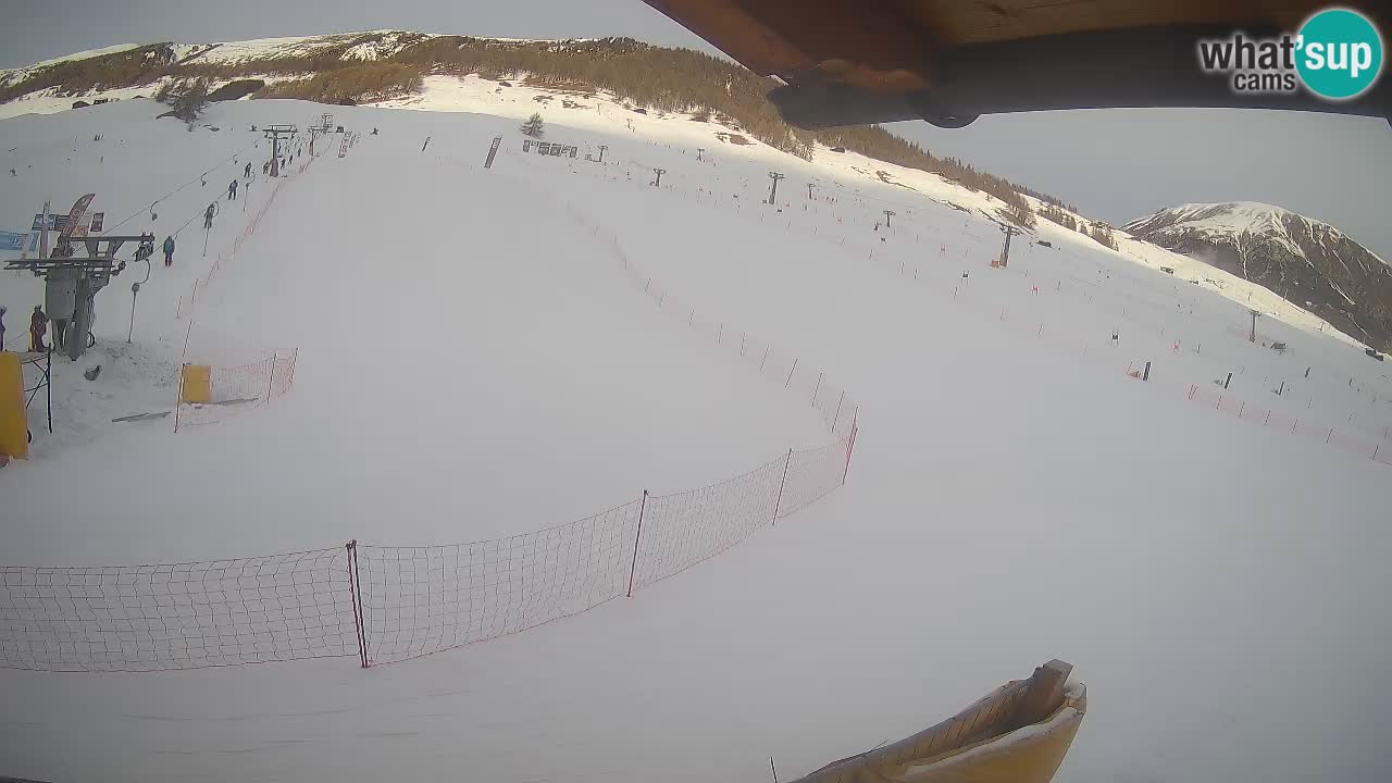 Livigno live webcam – view on Livigno Ski School area – LivignoGO