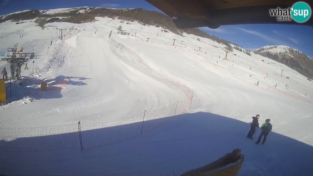 Livigno webcam – view on Livigno Ski School area – LivignoGO