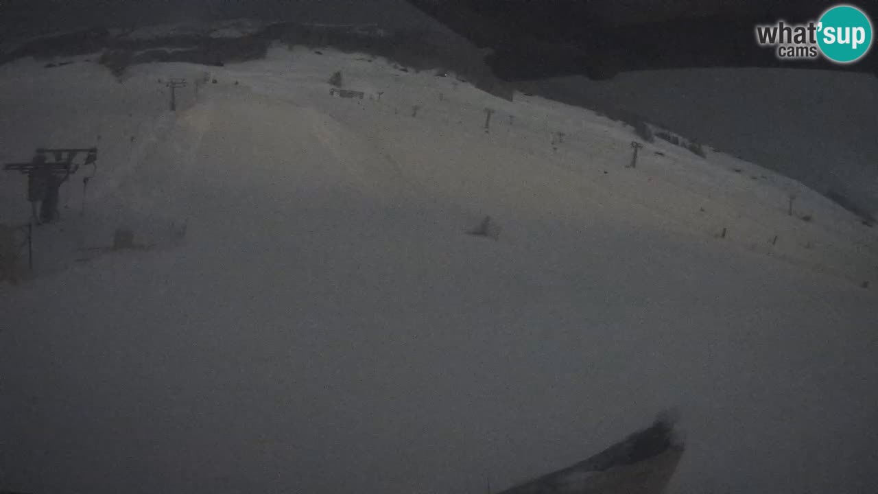 Livigno live webcam – view on Livigno Ski School area – LivignoGO