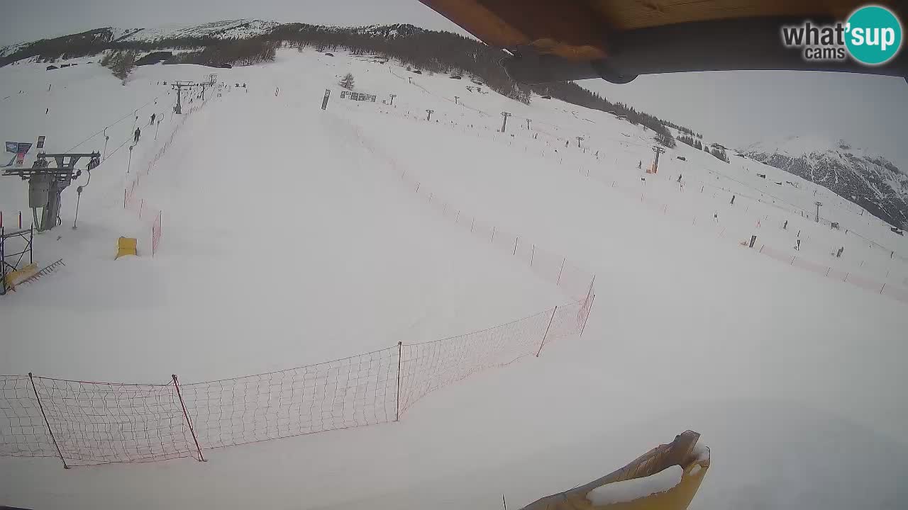 Livigno live webcam – view on Livigno Ski School area – LivignoGO