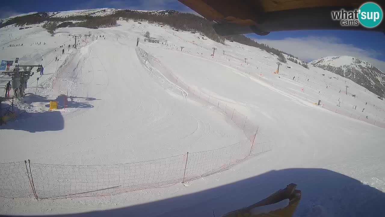 Livigno live webcam – view on Livigno Ski School area – LivignoGO