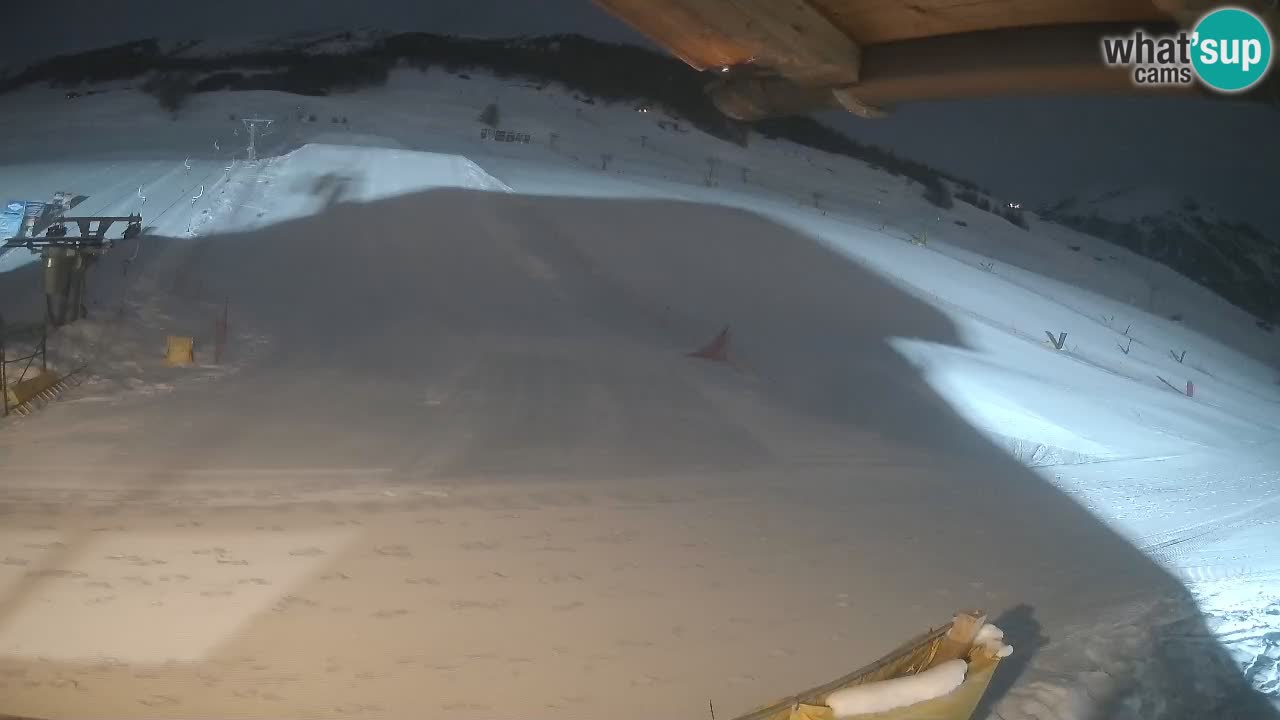 Livigno webcam – view on Livigno Ski School area – LivignoGO