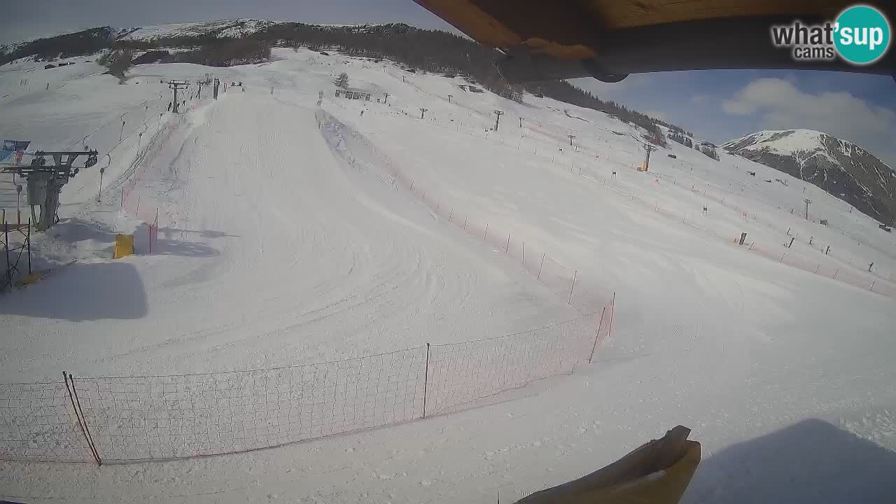 Livigno live webcam – view on Livigno Ski School area – LivignoGO