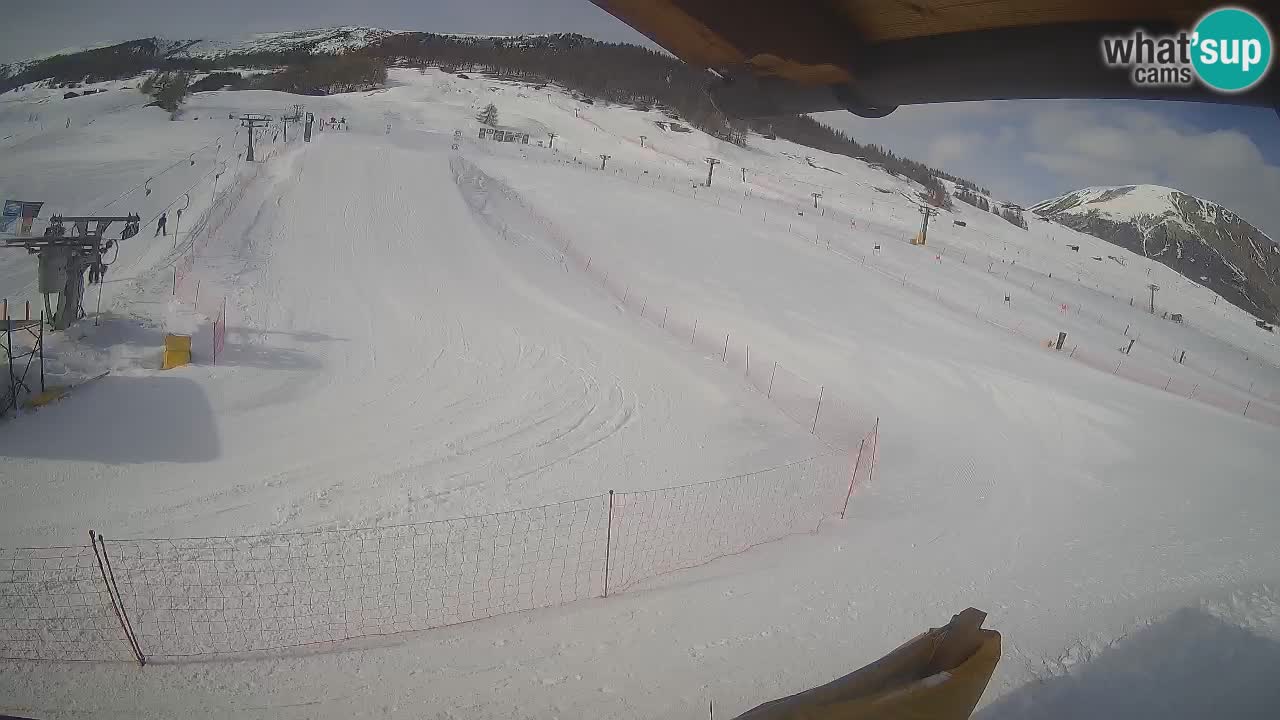 Livigno live webcam – view on Livigno Ski School area – LivignoGO