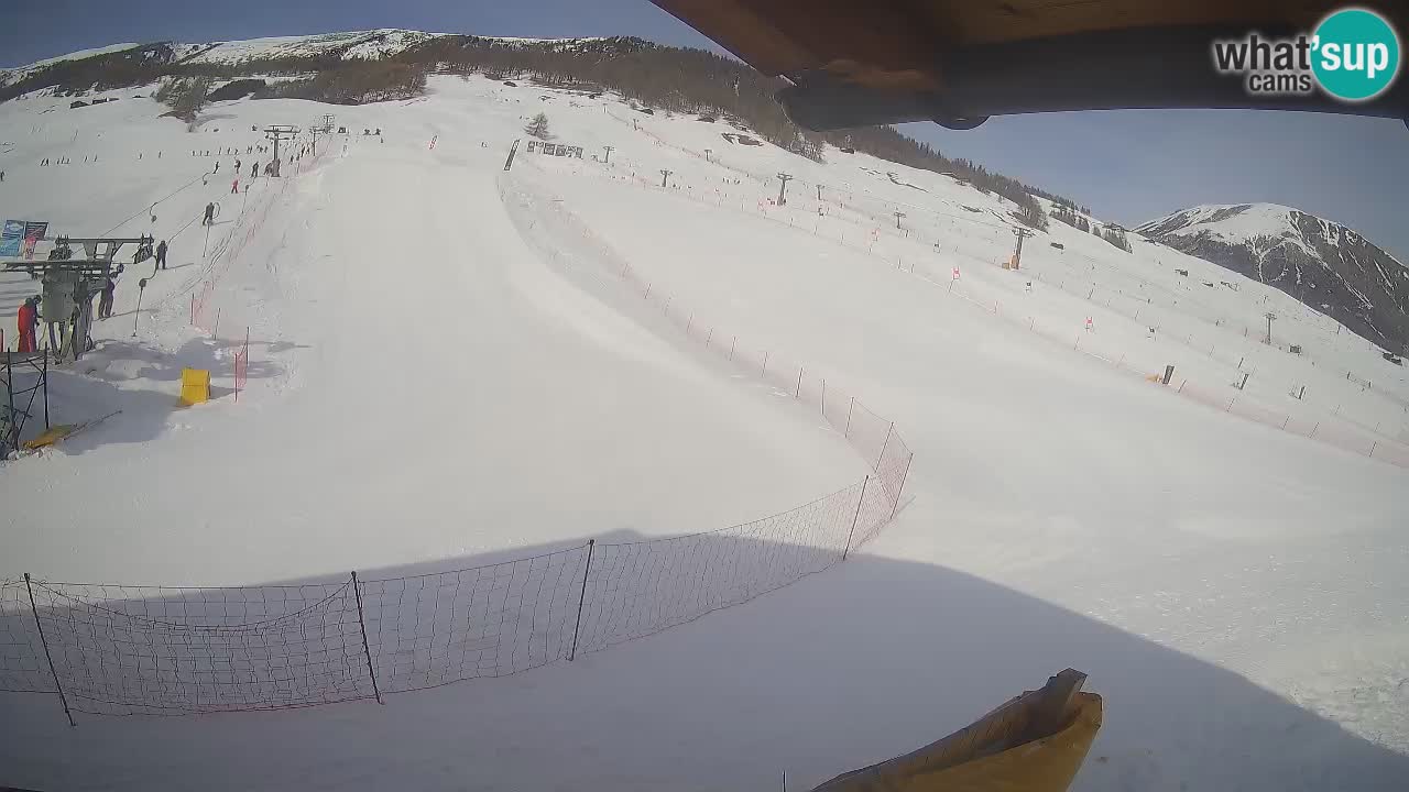 Livigno webcam – view on Livigno Ski School area – LivignoGO