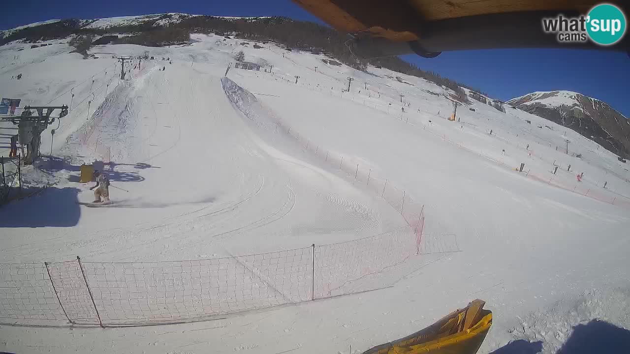 Livigno webcam – view on Livigno Ski School area – LivignoGO